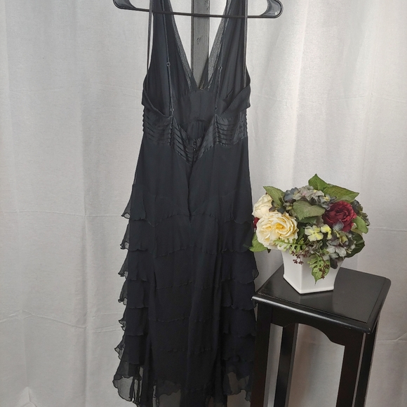 Maxazria Maxi Silk Dress 10.   Q02 - Picture 3 of 5